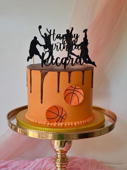 Butter - Custom Themed & Sculptural Cakes For the Grown-Ups: Hobbies & Jokes photo 4
