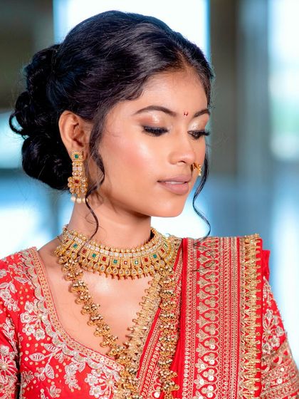 Elegant Maharashtrian Brides photo 23