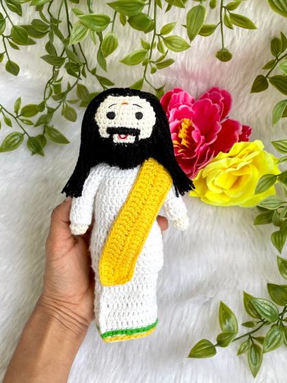 A replica doll of the spiritual leader Sri Sri Ravishankar Guruji. It was an honor to create this doll, and I was so happy to hear it was shown to Guruji himself.