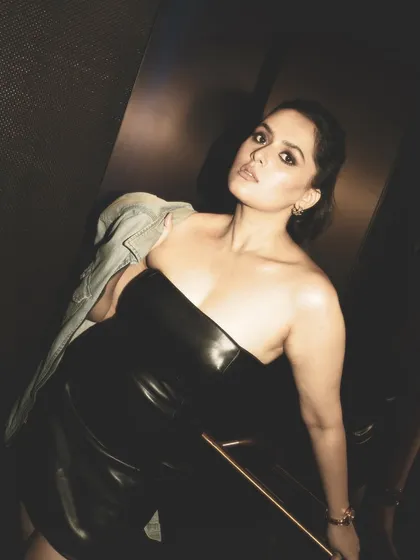 Another angle from the editorial shoot with Tanvi. The lighting here catches the subtle glow on her skin, a key part of my 'unreal skin' technique that looks great even in moody, low-light settings.