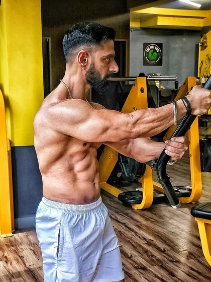 V Saveen - Personal Training & Body Transformation My Bodybuilding Journey: I Practice What I Preach photo 19