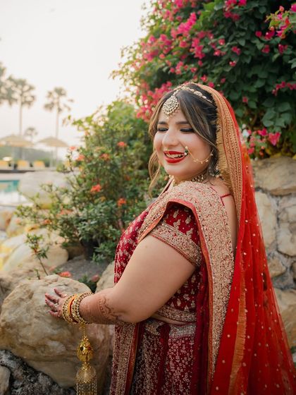 Timeless Red Brides photo 19