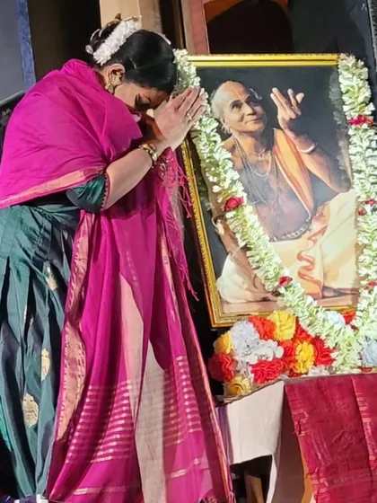 Offering my pranams. Tributes like these are our way of expressing gratitude and keeping the memory and teachings of our great gurus alive.