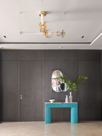 Welcoming Entryways & Corridors photo 4