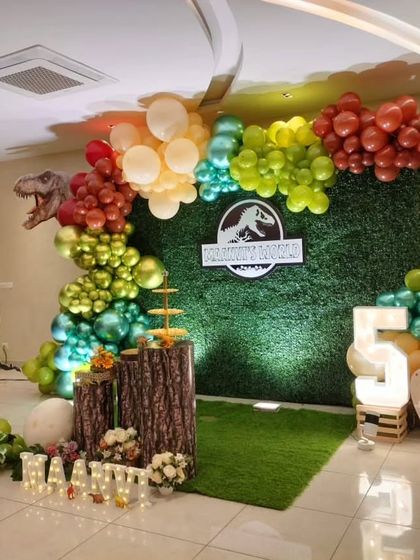 Dinosaur & Jurassic World photo 3