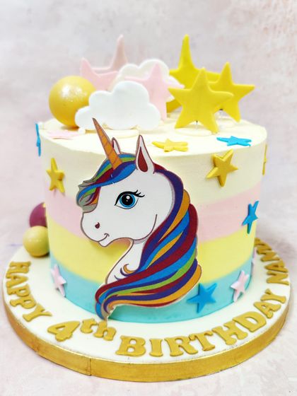 Liliyum Patisserie - Themed Cakes Rainbows, Unicorns & Magical Skies photo 3
