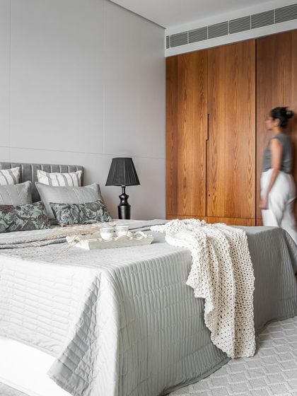 Aakriti Saraf Design - Full-Service Residential Interior Design Private Sanctuaries: Bedrooms photo 60