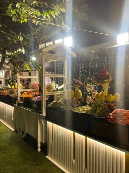 Artful Displays & Elegant Setups photo 23