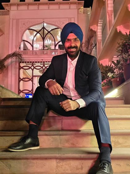 Ready to perform in Jaipur. I love the energy of Rajasthani weddings and always bring my A-game to the pink city.