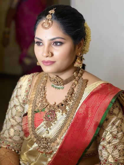 Shwetha Mahadev - Makeup Artistry Training The Art of South Indian Bridal Makeup photo 10