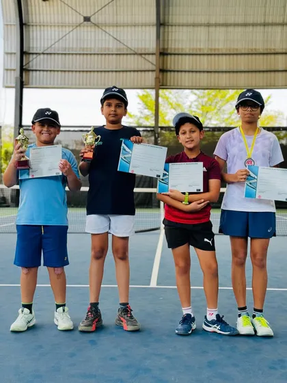 We celebrate the winners of our PBI 50th Anniversary UTR tournament for players under 13. At our academy, every tournament is a chance to build resilience and sportsmanship, celebrating the dedication of every participant.