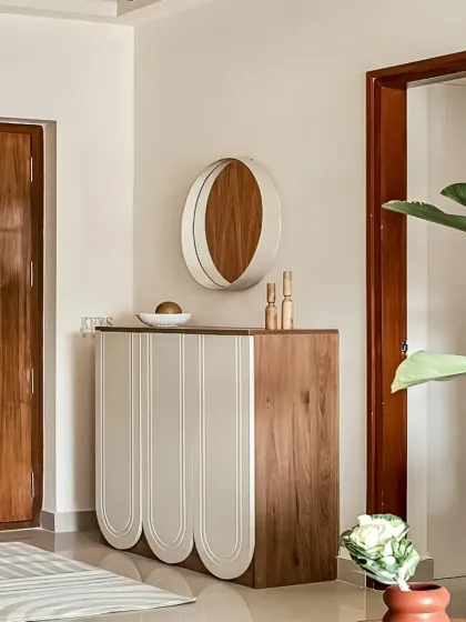 Home Interiors - Individual Room Design & Renovation Welcoming Foyers & Entryways photo 5