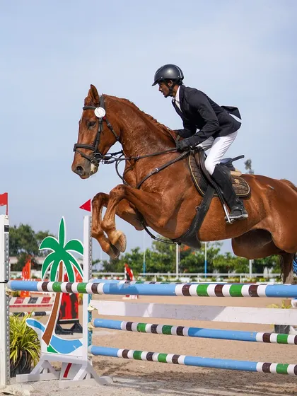 A powerful moment of focus and athleticism from our rider Ajey and his horse Vedette during the FEI World Challenge. This is the level of performance we strive for in our competitive training.