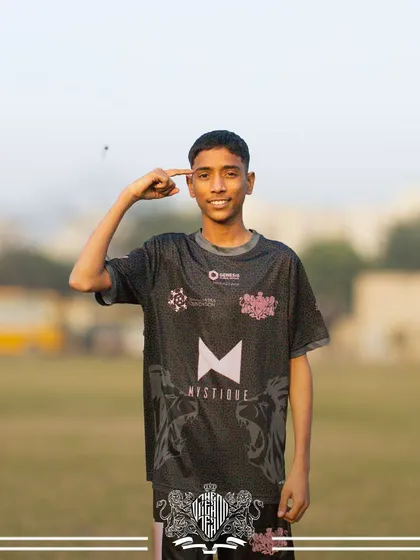 U17 Lion, focused on his goal.