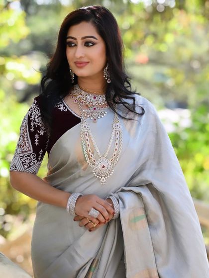 Rentingstoli - Personal Jewellery Styling Reception, Sangeet & Lehenga Styles photo 24