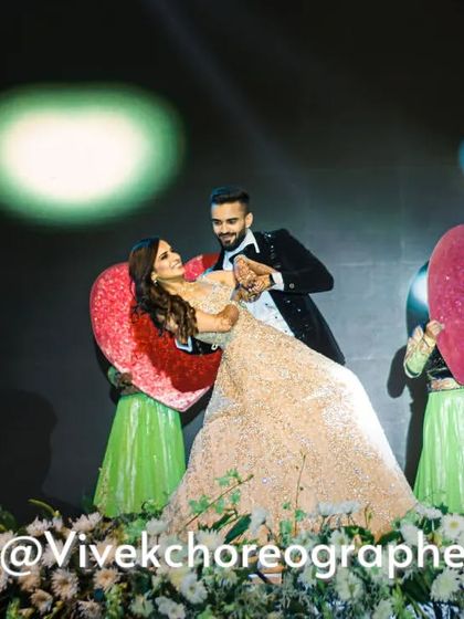 Unforgettable Performances: Couples, Family & Friends photo 23