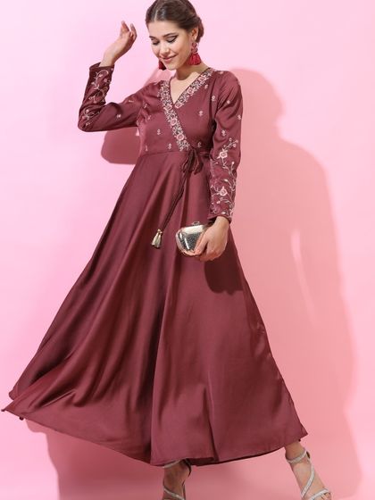 Nishtha - Influencer Marketing & Content Creation My Professional Styling Portfolio photo 4