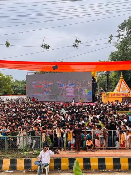 The scale of public engagement is a vital part of urban planning. This image captures the large audience gathered for our presentation on the future development of Amravati, showcasing the community's interest in creating a better city.
