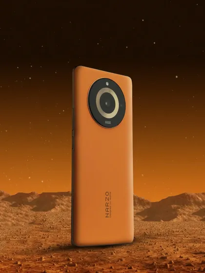 This was a fun one. I transformed my room into a Martian landscape to create this shot for the realme Narzo. It shows how I can build a creative concept from scratch to make a product look out of this world.