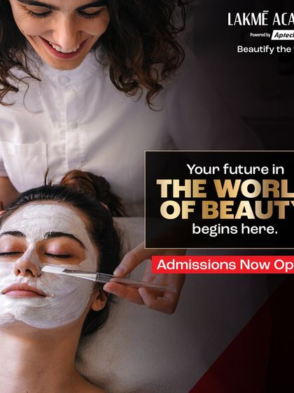 Our Advanced Beauty Therapy course offers intensive training in skin treatments. We prepare you with the expertise and confidence to make a real mark in the beauty industry. Your future in the world of beauty begins here.