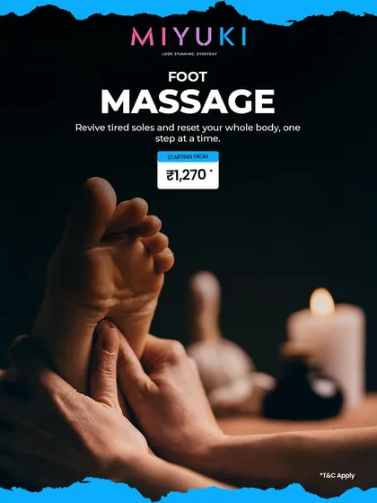 Revive tired, aching feet with our specialized foot massage. This treatment focuses on pressure points in the soles to release tension not just in your feet, but throughout your entire body, leaving you feeling balanced and light.