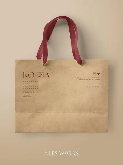 Demonstrating brand versatility with this kraft paper bag for KO.KA. We adapt our designs to different materials and contexts, ensuring the brand identity remains strong whether it is on a premium or an eco-friendly product.
