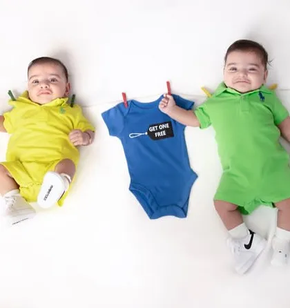 Buy one, get one free! This adorable and funny setup with the twin babies on a clothesline is a perfect example of the creative and lighthearted portraits we can create.