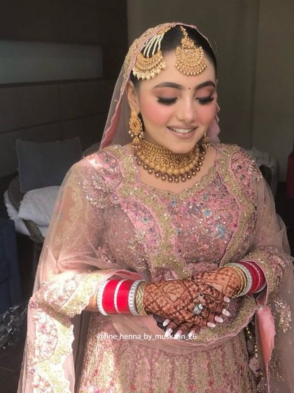 This gallery is dedicated to the final result: the beautiful, dark stain. All these photos are taken after the henna paste has been removed, showing the true color you can expect from my natural henna.