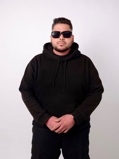 The Look: DJ Sau's Press Kit photo 12