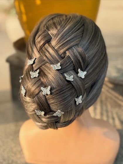 Elegant Updos & Intricate Braids photo 10