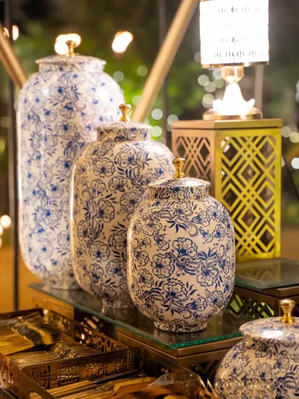 Beautiful Turkish-inspired porcelain jars used as decorative elements in our buffet setup. These details help create an immersive, themed culinary experience for your guests.