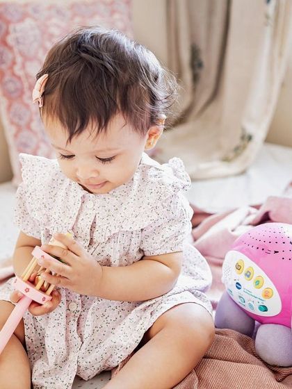 Cuddles & Giggles Photography - Newborn & Baby Photography Growing Up: Sitters, Crawlers & Toddlers photo 27