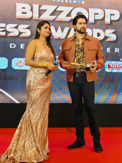 Presenting an award with Aftab Shivdasani. I ensure these key moments are handled smoothly and professionally for the cameras and the audience.