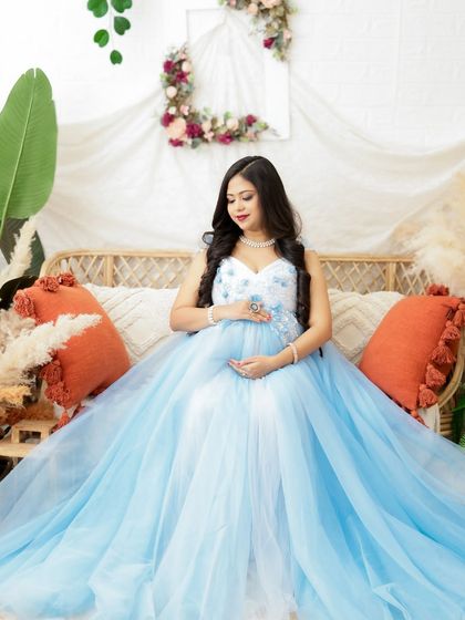 Solo Radiance: Portraits of the Mother-to-Be photo 193