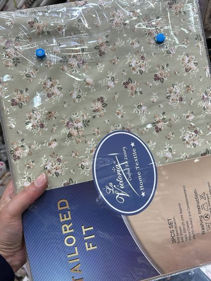 This sage green floral bedsheet from La Victoria is another one of my finds from Delhi. The vintage-inspired rose pattern is so charming and the fabric is incredibly soft to the touch.