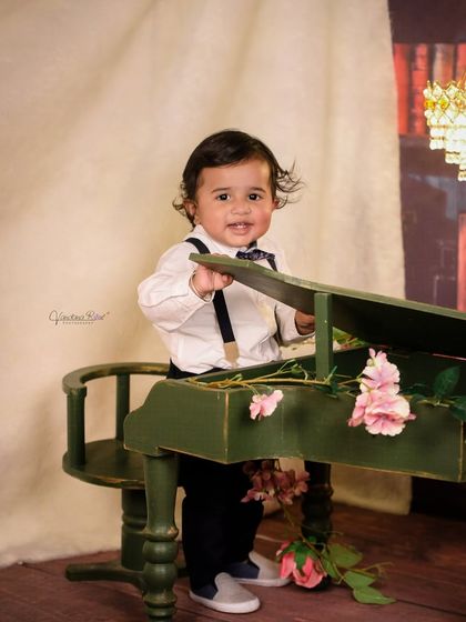 This collection showcases a variety of our other unique props and simpler backdrops. From rocking horses and toy cars to minimalist walls and cozy chairs, you can see the wide range of creative options available in our studio.