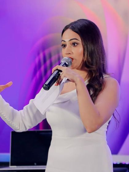 Explaining a concept during the HCL and Intel TechSmart summit. As a corporate emcee, I am skilled at conveying complex information in a clear and engaging manner.