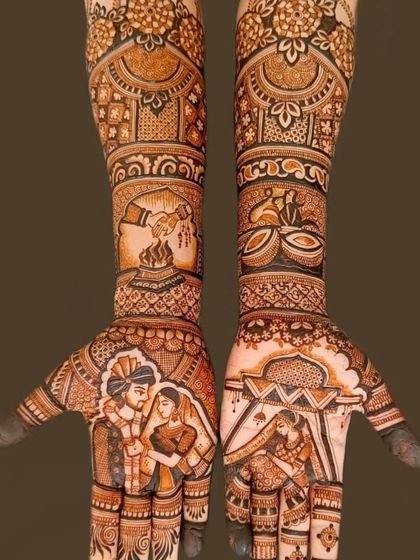 This design focuses on the wedding rituals, with a scene of the pheras around the sacred fire and the couple exchanging vows.