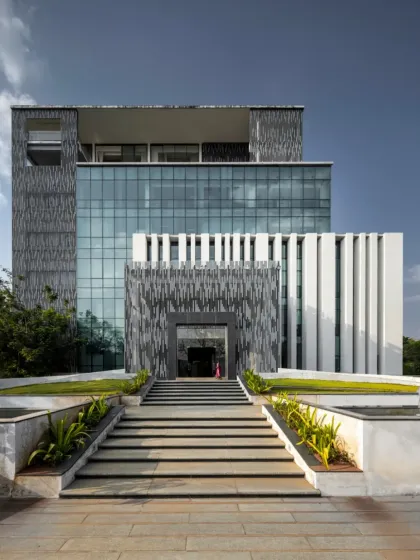 Accolades & Features photo 9