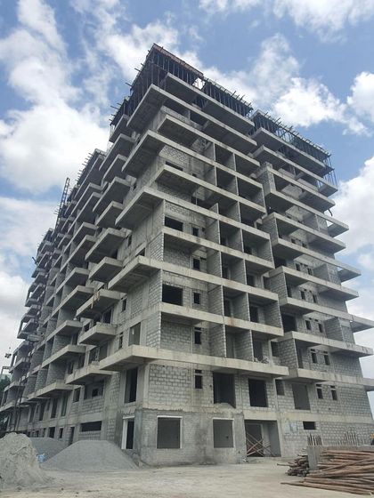 A full view of the building's skeleton. This stage is all about getting the core structure right, which is the foundation for everything that follows.