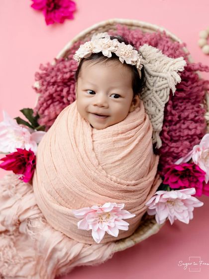 Newborn Portraits (The First Few Days) photo 10