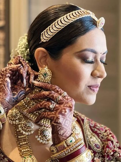 Elegant Bridal Buns & Updos photo 65