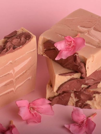 Our Rose and Rosewood Cold Process Soap, featuring natural Indian Madder Root and French Pink Clay. The delicate fusion of rose and rosewood offers a fragrant, garden-like journey for your senses.