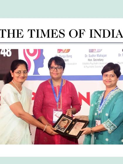 Receiving an award at the conference for our work in spreading awareness about vaginismus. It's crucial to bring this conversation into medical and mental health circles.