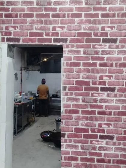 Ansari - Wallpaper & Mural Installation Textured & Material Finishes photo 3