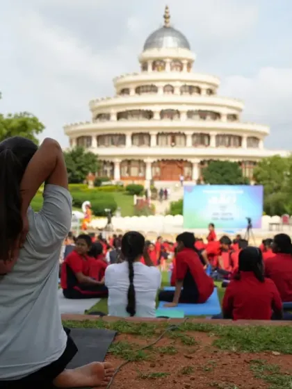 Art of Living - Spiritual Retreats & Campus Experience A Day at the Ashram: Sadhana, Satsang & Stillness photo 9