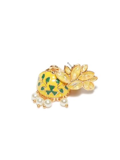 Yellow is sunshine. This hand-painted jhumki with a yellow enamel base and green leaf details is perfect for a haldi ceremony or just to brighten up your day.
