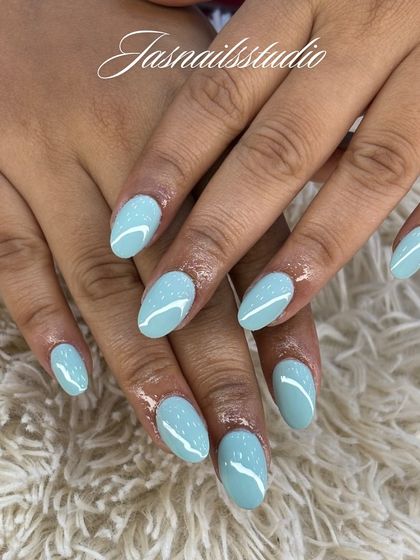 A simple and clean look with this pastel blue set featuring delicate white swirls. It's fresh, pretty, and perfect for daily wear.