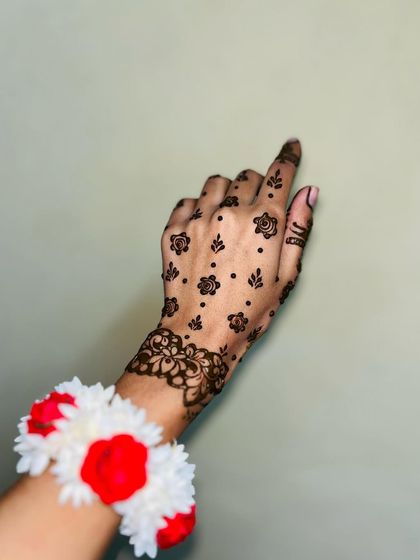 Ghazala - Mehndi Classes Festive & Party Henna photo 29