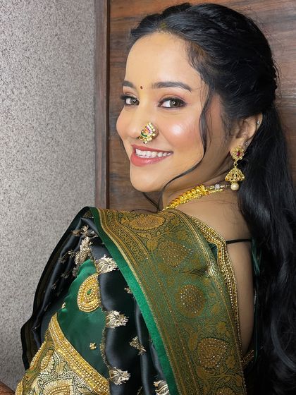 Soft Glam for Engagements photo 57